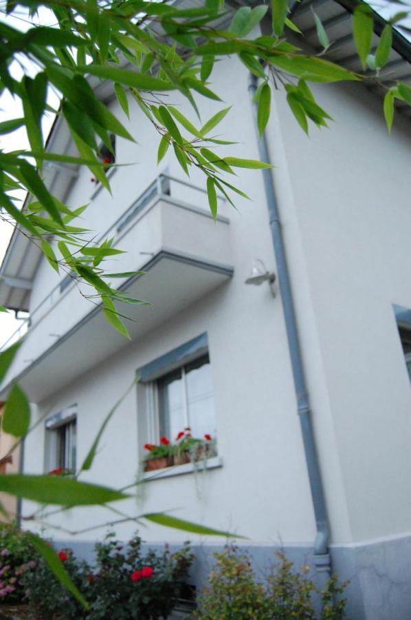 A L'Oree Du Parc Bed & Breakfast Besancon Exterior photo